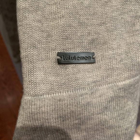 Lululemon Wrap - Picture 3 of 4